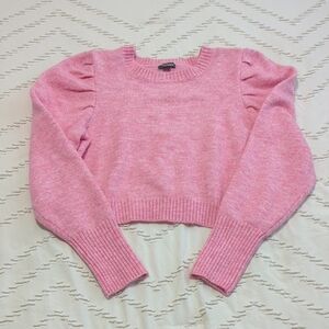 Wild Fable Pink Cropped Sweater Women’s Size Medium - Soft Knit Crewneck